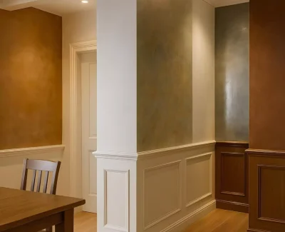 Interior refinado con múltiples acabados decorativos de pintura: veladura antigua, pintura a la cal, revestimiento decorativo, estuco veneciano y barnizado.